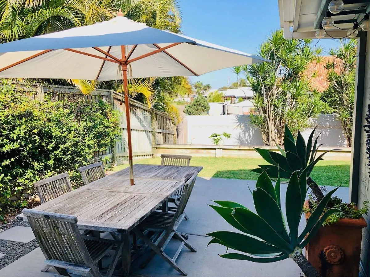 Σπίτι διακοπών Driftwood Beach Home Kawana Waters Αυστραλία