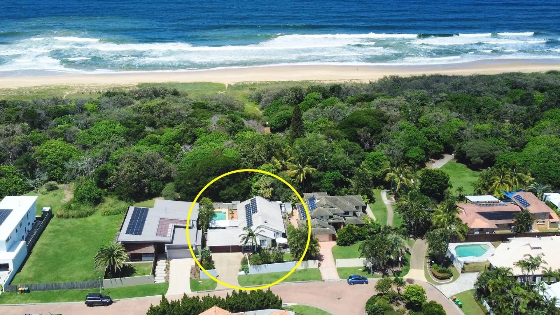 Driftwood Beach Home Kawana Waters